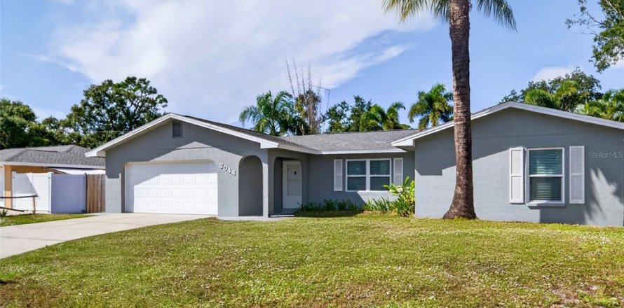 Villa ou maison à Sarasota, Floride 4 chambres, 143.63 m2 № 2166995