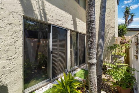 Condo in Venice, Florida, 2 bedrooms  № 1653945 - photo 26