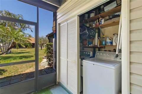 Condo in Venice, Florida, 2 bedrooms  № 1653945 - photo 27