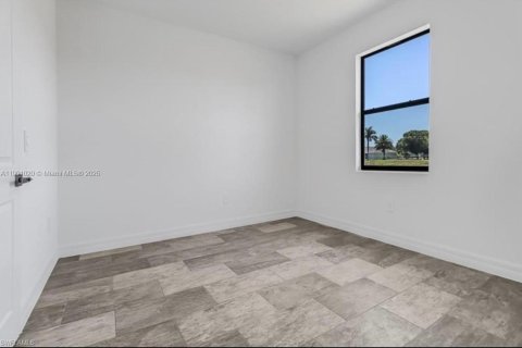 Купить виллу или дом в Лихай-Эйкерс, Флорида 4 спальни, № 1951515 - фото 20