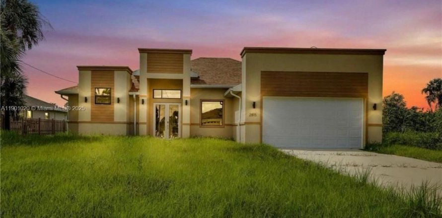 Дом в Лихай-Эйкерс, Флорида 4 спальни № 1951515