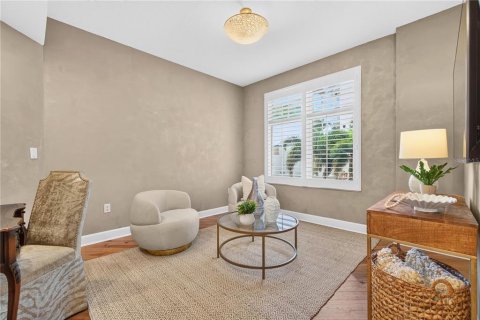 Condo in Saint Petersburg, Florida, 2 bedrooms  № 2429652 - photo 26