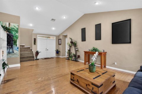 Villa ou maison à vendre à Coconut Creek, Floride: 4 chambres, 227.15 m2 № 2186099 - photo 5