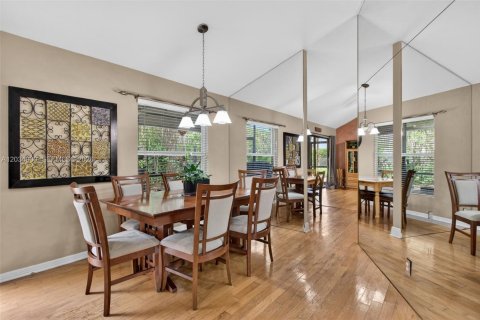 Villa ou maison à vendre à Coconut Creek, Floride: 4 chambres, 227.15 m2 № 2186099 - photo 6