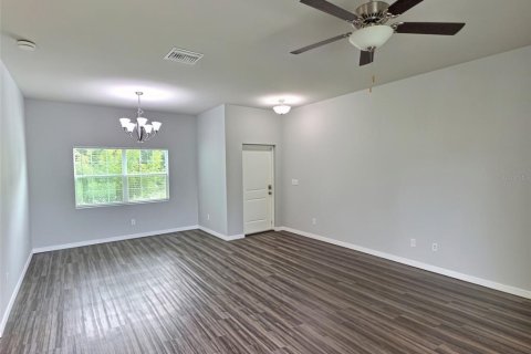 Villa ou maison à louer à North Port, Floride: 3 chambres, 144.65 m2 № 2399313 - photo 4