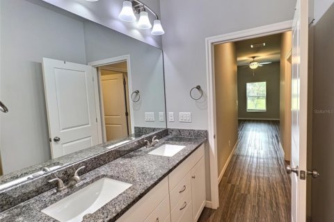 Villa ou maison à louer à North Port, Floride: 3 chambres, 144.65 m2 № 2399313 - photo 15