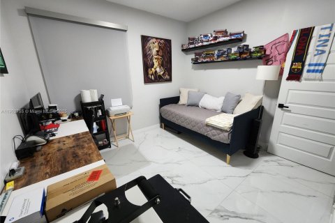 Condo in Doral, Florida, 3 bedrooms  № 2013061 - photo 15