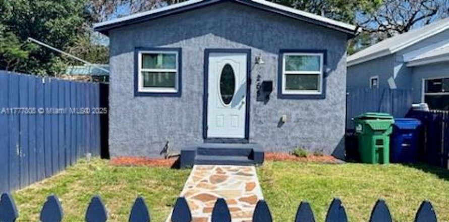 Дом в Майами, Флорида 2 спальни, 79.71м2 № 2015487