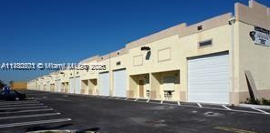 Immobilier commercial à Miami, Floride № 1805942