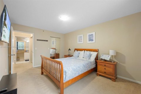 Copropriété à vendre à Aventura, Floride: 3 chambres, 122.63 m2 № 1878581 - photo 15