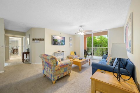 Copropriété à vendre à Aventura, Floride: 3 chambres, 122.63 m2 № 1878581 - photo 10