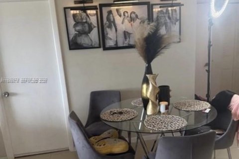 Copropriété à vendre à Lauderhill, Floride: 2 chambres, 90.3 m2 № 2006039 - photo 25