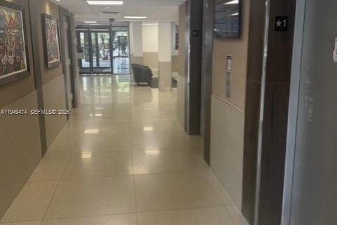 Condominio en venta en Lauderhill, Florida, 2 dormitorios, 90.3 m2 № 2006039 - foto 6