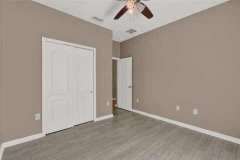 House in Davenport, Florida 4 bedrooms, 174.38 sq.m. № 1879621 - photo 8