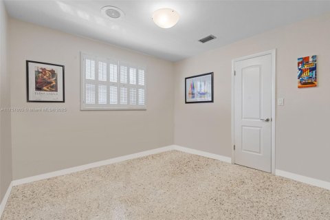 Villa ou maison à vendre à Miami, Floride: 4 chambres, 162.39 m2 № 1732083 - photo 29
