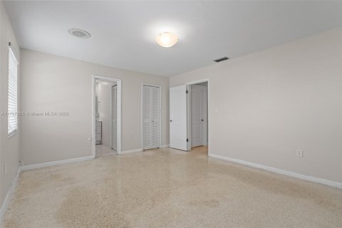 Villa ou maison à vendre à Miami, Floride: 4 chambres, 162.39 m2 № 1732083 - photo 25