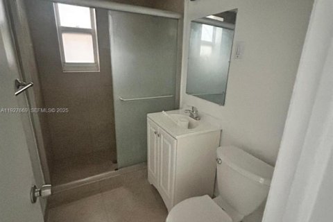 Appartement à louer à Miami Beach, Floride: 1 chambre, 338.16 m2 № 1987994 - photo 6