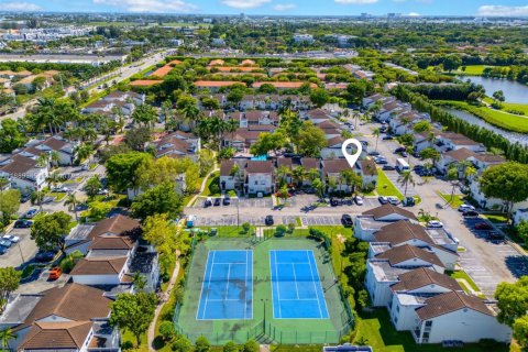 Condominio en venta en Doral, Florida, 2 dormitorios, 102.66 m2 № 1943679 - foto 29