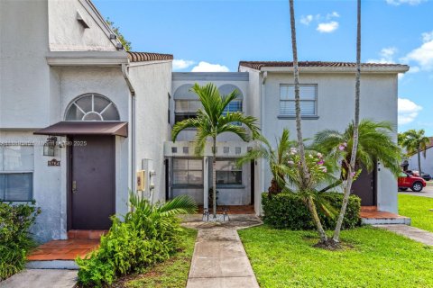 Condominio en venta en Doral, Florida, 2 dormitorios, 102.66 m2 № 1943679 - foto 2