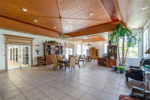 Condominio en venta en Doral, Florida, 2 dormitorios, 102.66 m2 № 1943679 - foto 14