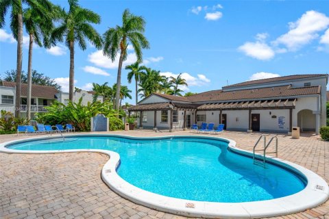 Condominio en venta en Doral, Florida, 2 dormitorios, 102.66 m2 № 1943679 - foto 12