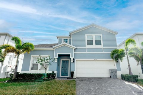 House in Davenport, Florida 8 bedrooms, 374.95 sq.m. № 2302958
