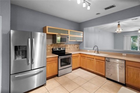 Condo in Orlando, Florida, 2 bedrooms  № 1749538 - photo 3
