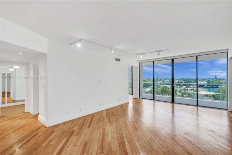 Condo in Aventura, Florida, 2 bedrooms  № 1745738 - photo 5
