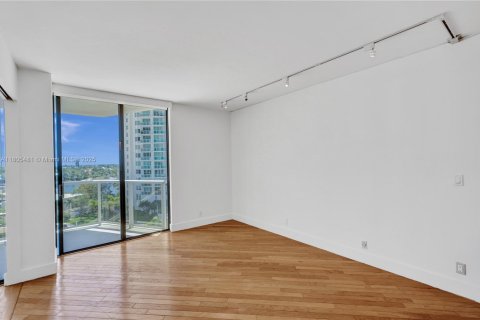 Condo in Aventura, Florida, 2 bedrooms  № 1745738 - photo 25