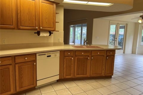 House in Weeki Wachee, Florida 3 bedrooms, 211.63 sq.m. № 1725635 - photo 20