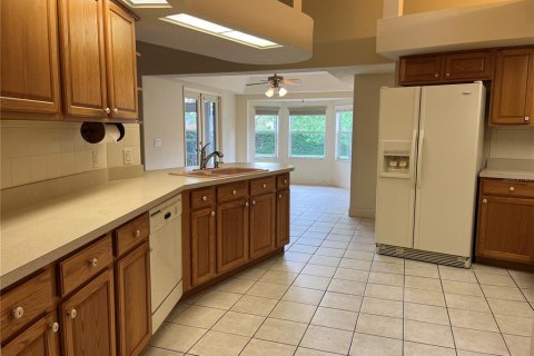 House in Weeki Wachee, Florida 3 bedrooms, 211.63 sq.m. № 1725635 - photo 21