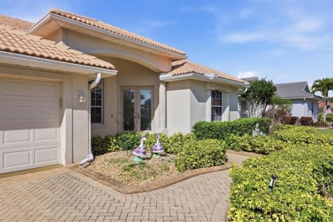 Casa en venta en Sarasota, Florida, 4 dormitorios, 244.98 m2 № 2091576 - foto 4