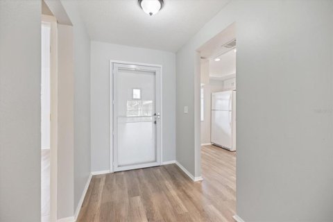 Condo in Venice, Florida, 2 bedrooms  № 2225570 - photo 5