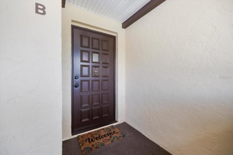 Condo in Venice, Florida, 2 bedrooms  № 2225570 - photo 4
