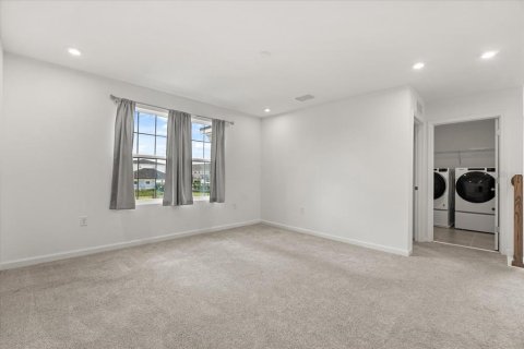House in Kissimmee, Florida 5 bedrooms, 240.43 sq.m. № 1878150 - photo 13