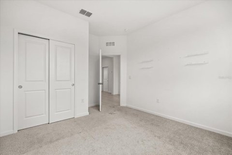 House in Kissimmee, Florida 5 bedrooms, 240.43 sq.m. № 1878150 - photo 26