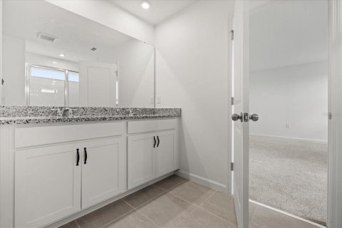 House in Kissimmee, Florida 5 bedrooms, 240.43 sq.m. № 1878150 - photo 21