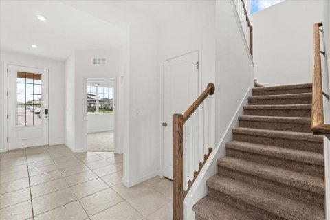 House in Kissimmee, Florida 5 bedrooms, 240.43 sq.m. № 1878150 - photo 2