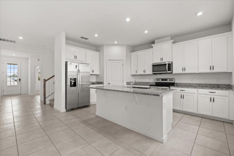 House in Kissimmee, Florida 5 bedrooms, 240.43 sq.m. № 1878150 - photo 6