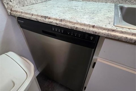 Copropriété à louer à Gainesville, Floride: 4 chambres, 109.35 m2 № 2229750 - photo 5