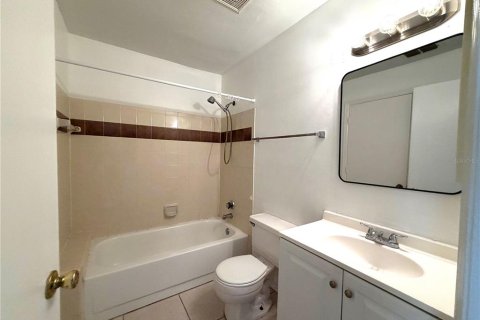 Appartement à louer à Orlando, Floride: 2 chambres, 92.07 m2 № 2319205 - photo 6