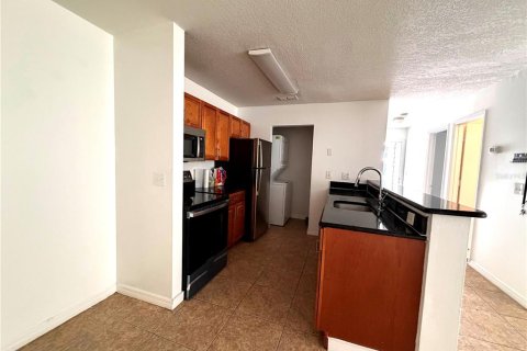 Appartement à louer à Orlando, Floride: 2 chambres, 92.07 m2 № 2319205 - photo 2