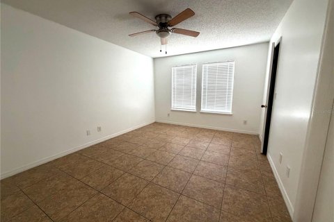 Appartement à louer à Orlando, Floride: 2 chambres, 92.07 m2 № 2319205 - photo 5