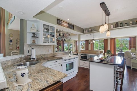 Villa ou maison à vendre à Apopka, Floride: 2 chambres, 185.34 m2 № 1915786 - photo 14