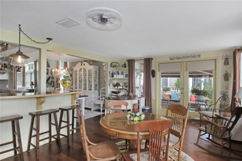Villa ou maison à vendre à Apopka, Floride: 2 chambres, 185.34 m2 № 1915786 - photo 21