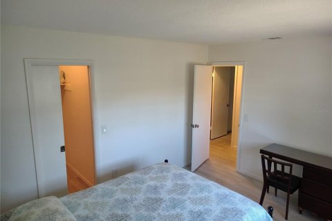Immobilier commercial à vendre à Largo, Floride: 4 chambres, 212.93 m2 № 2431660 - photo 7