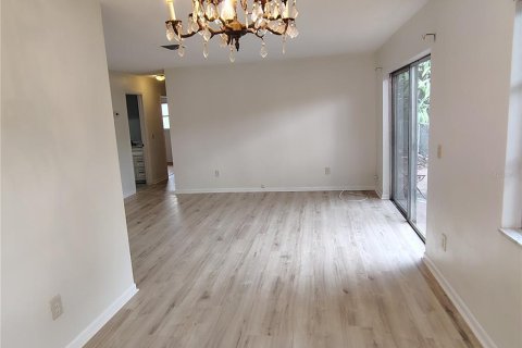 Immobilier commercial à vendre à Largo, Floride: 4 chambres, 212.93 m2 № 2431660 - photo 12