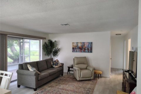 Immobilier commercial à vendre à Largo, Floride: 4 chambres, 212.93 m2 № 2431660 - photo 4