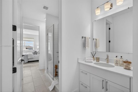 House in Palm Beach Gardens, Florida 5 bedrooms, 391.12 sq.m. № 2066507 - photo 28