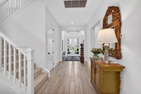 House in Palm Beach Gardens, Florida 5 bedrooms, 391.12 sq.m. № 2066507 - photo 20